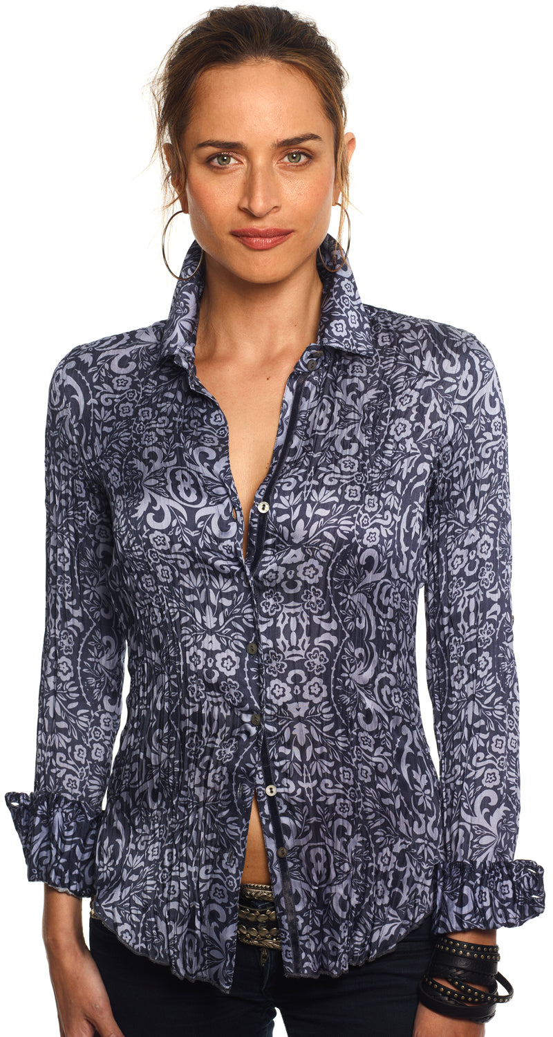 A model wears a CINO Vintage Tiki Ocean button-down Shirt