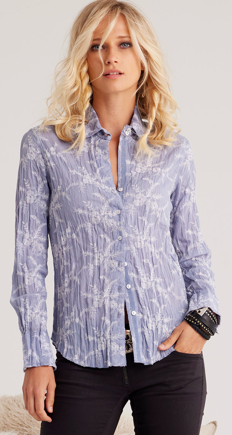 A model wears a CINO Vintage Blue Kennsington Embroidery button-down Shirt