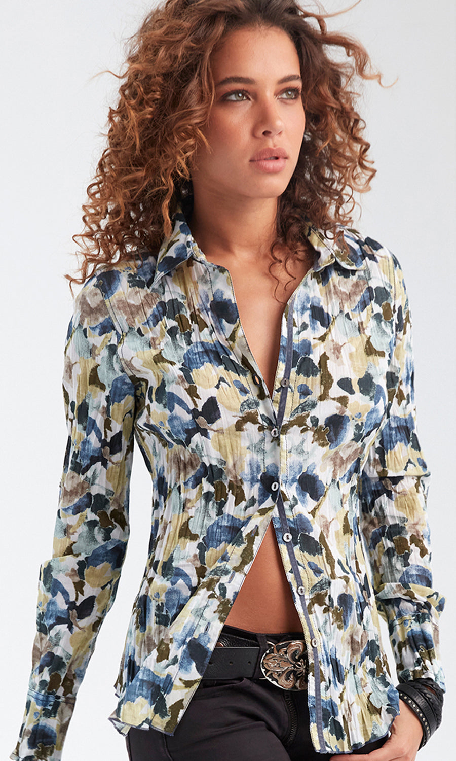 A model wears a CINO Petrol Camden Floral button-down Shirt