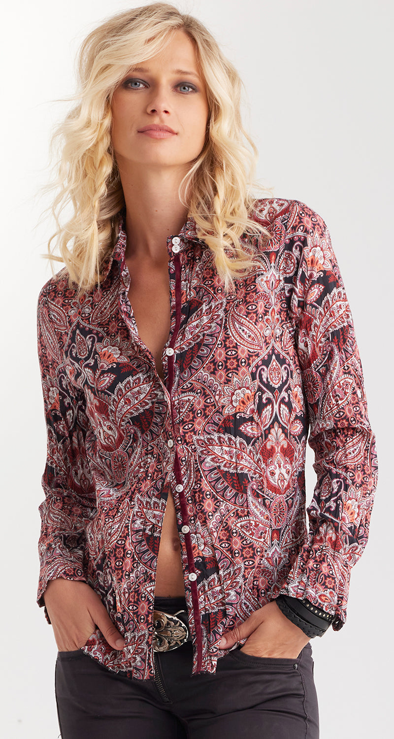 A model wears a CINO Cardiff Crimson button-down Shirt