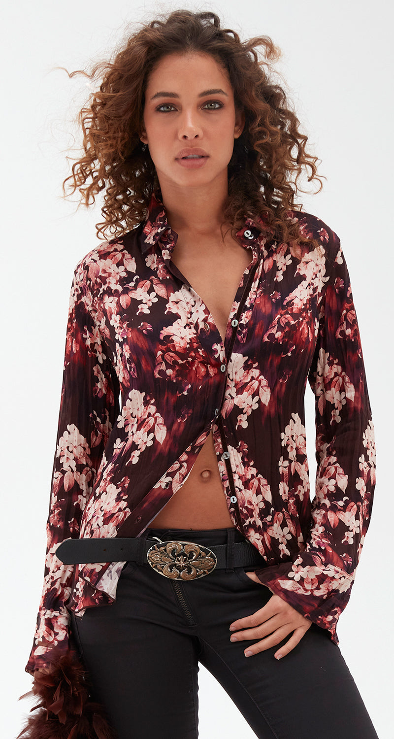 A model wears a CINO Aubergine Covent Garden button-down Shirt